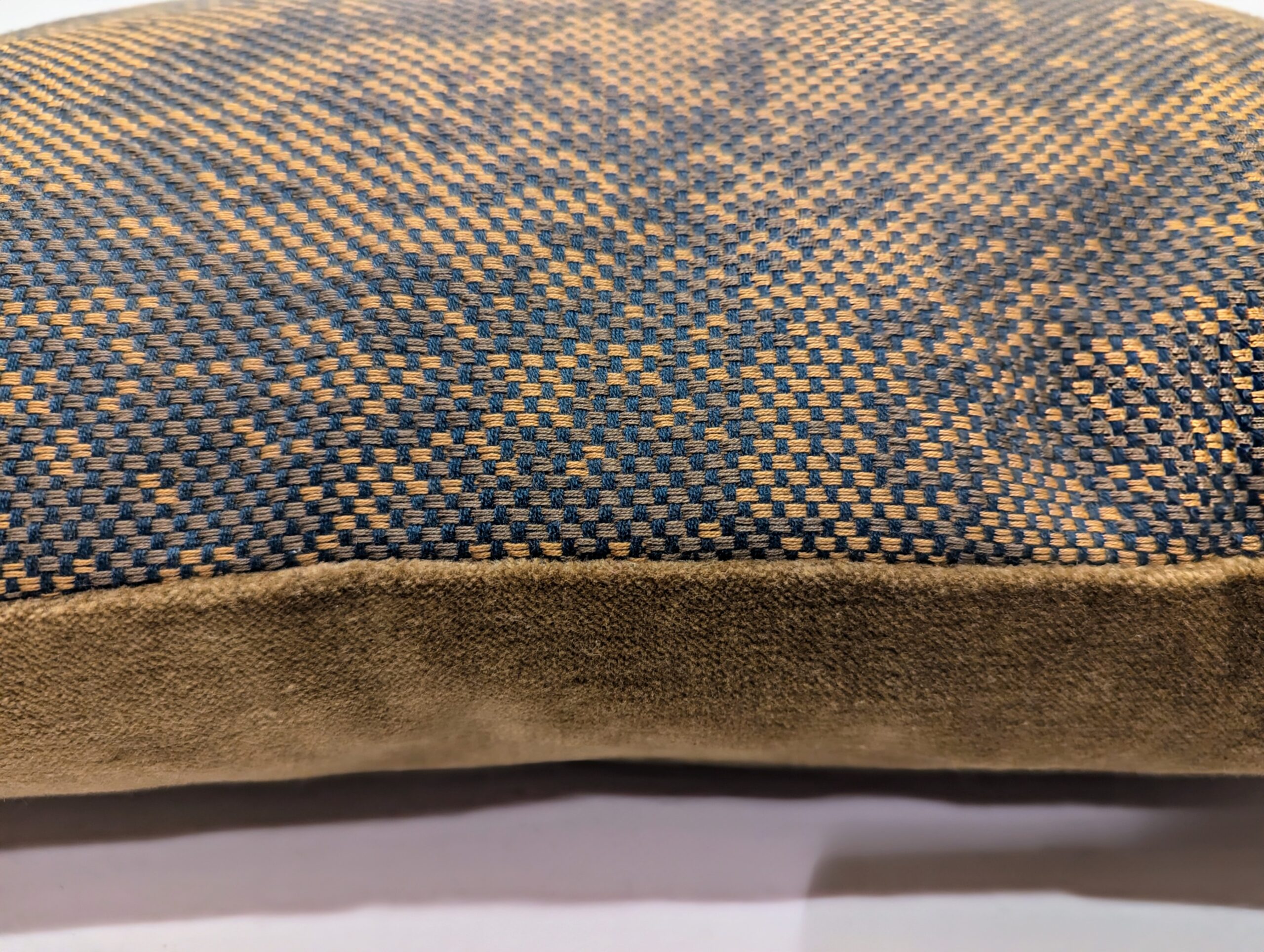 Organized Chaos Kussen